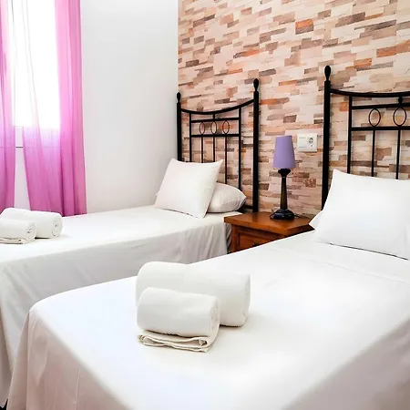 Con Piscina Privada Vallada Terraza Y Barbacoan Conil 펜션
