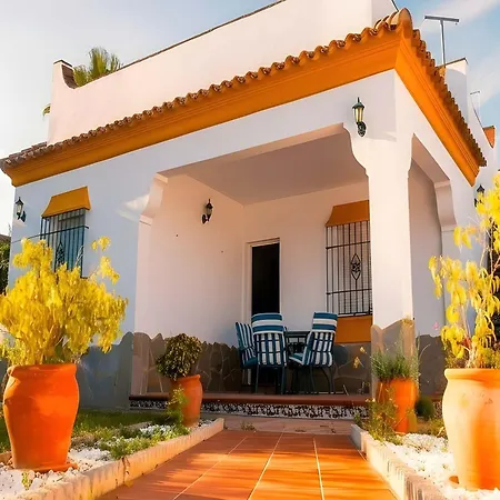 Con Piscina Privada Vallada Terraza Y Barbacoan Conil 펜션
